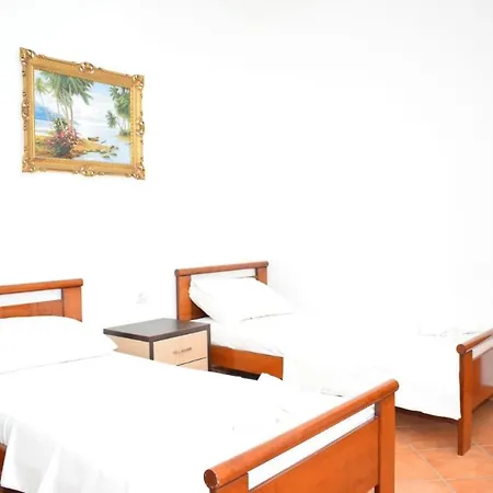 Keivin 1 Apartament