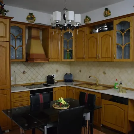 Apartament Keivin 1 *